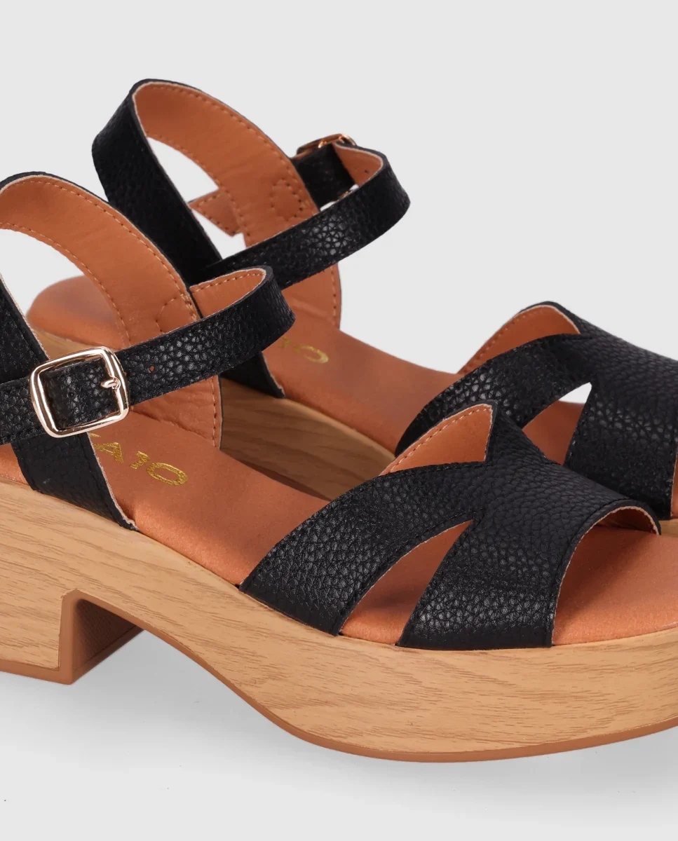 unnamed_f396c73b-2296-4583-b776-aa8d770a99dd_2048x2048