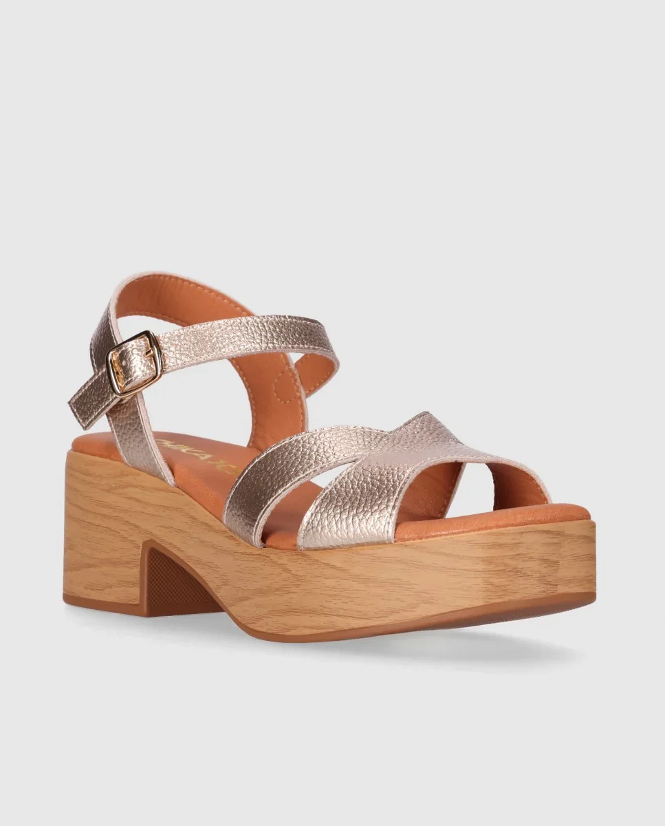 unnamed_fdd6a8fb-82eb-4017-b693-f917cda82a24_2048x2048